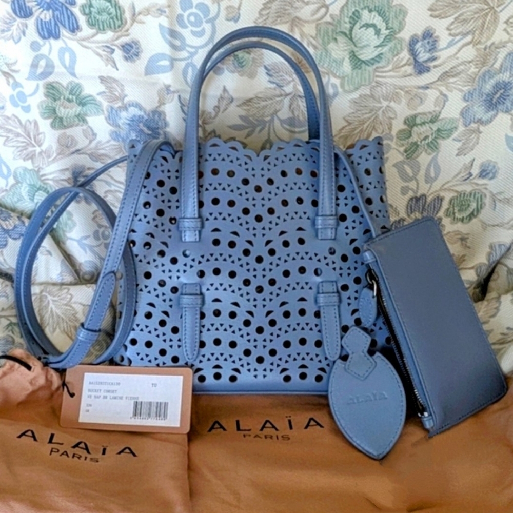 NWT Alaia Mina 20 Vienne Laser Cut Leather Handbag, Crossbody, & Tote